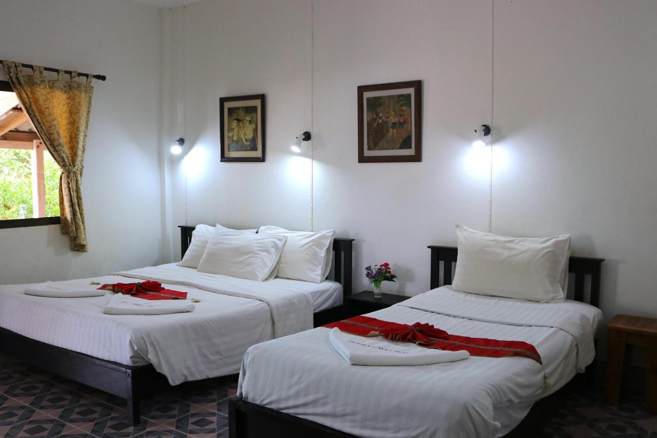 Deng'S Kamala Beach Guesthouse Exterior photo