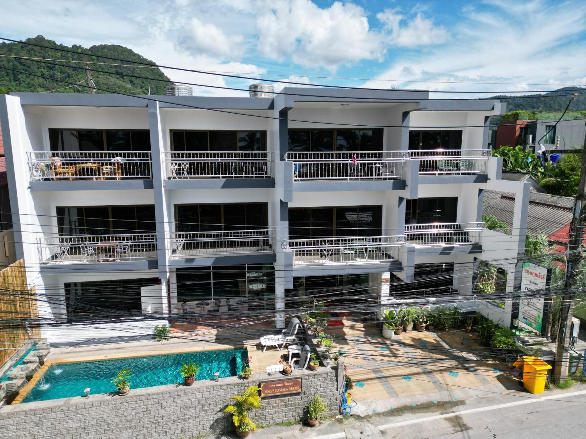 Deng'S Kamala Beach Guesthouse Exterior photo